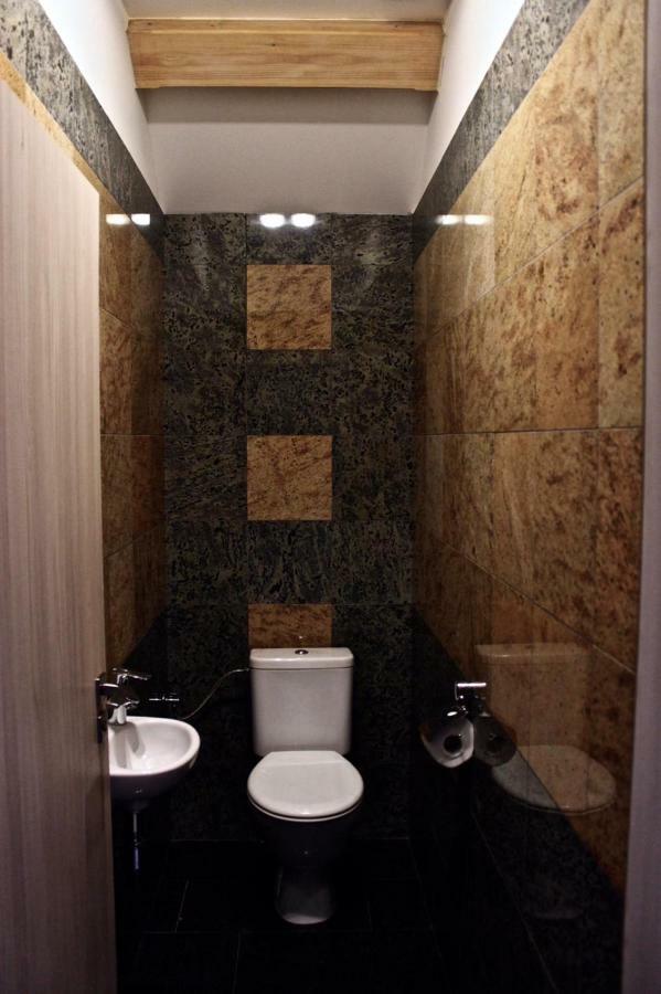 Vip Suite Hotel Heinz Dobris Exterior foto
